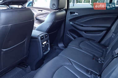 Внедорожник / Кроссовер Buick Envision 2017 в 