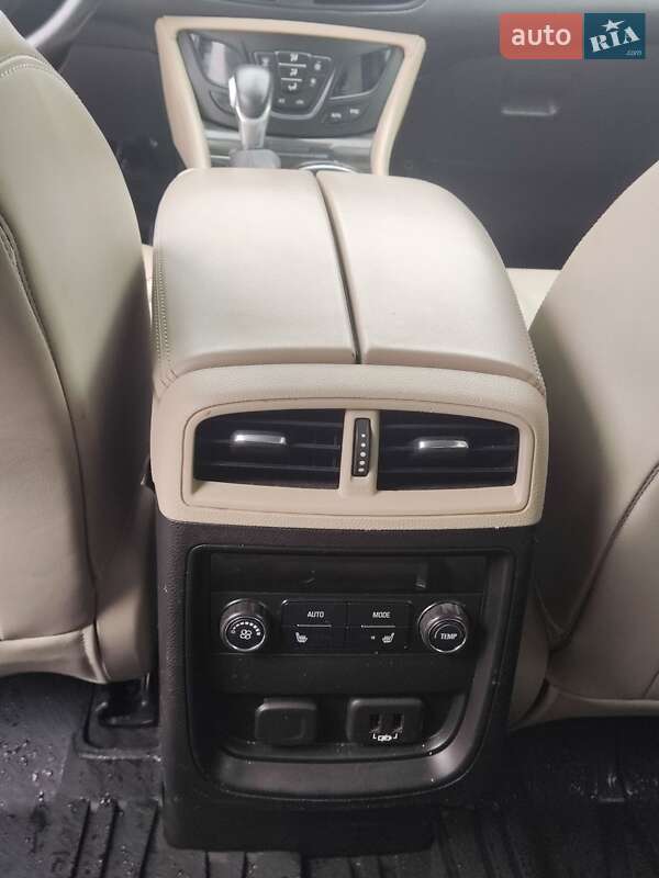 Позашляховик / Кросовер Buick Envision 2019 в Переяславі