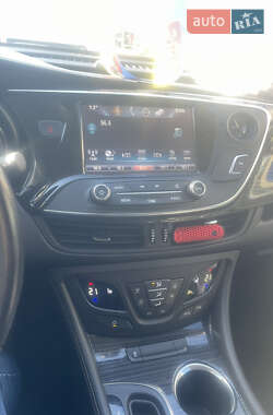 Внедорожник / Кроссовер Buick Envision 2016 в 