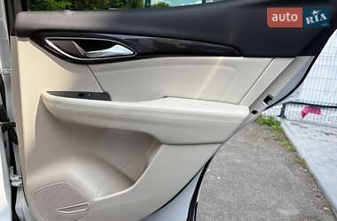 Внедорожник / Кроссовер Buick Envision 2021 в 