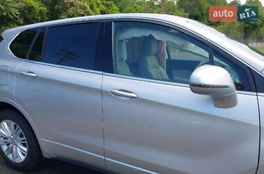 Позашляховик / Кросовер Buick Envision 2017 в 