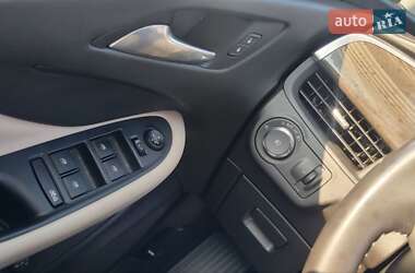 Позашляховик / Кросовер Buick Envision 2020 в 