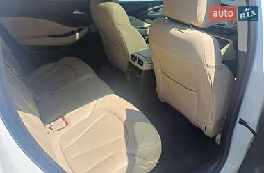 Внедорожник / Кроссовер Buick Envision 2020 в 
