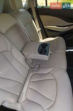 Внедорожник / Кроссовер Buick Envision 2018 в 