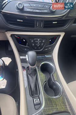 Внедорожник / Кроссовер Buick Envision 2018 в 