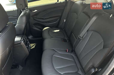 Позашляховик / Кросовер Buick Envision 2018 в 