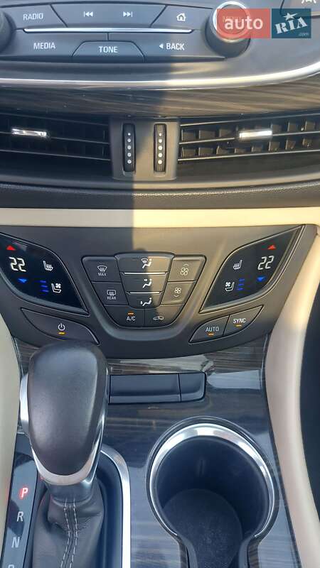 Позашляховик / Кросовер Buick Envision 2018 в Ірпені