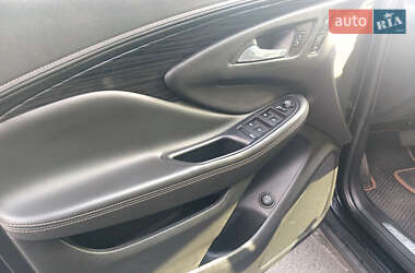 Внедорожник / Кроссовер Buick Envision 2016 в 