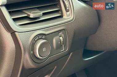 Внедорожник / Кроссовер Buick Envision 2020 в 