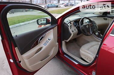 Седан Buick LaCrosse 2012 в 