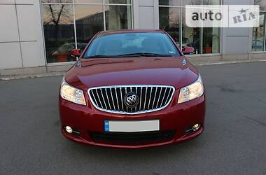 Седан Buick LaCrosse 2012 в 