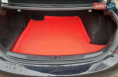 Седан Buick LaCrosse 2016 в Коростене