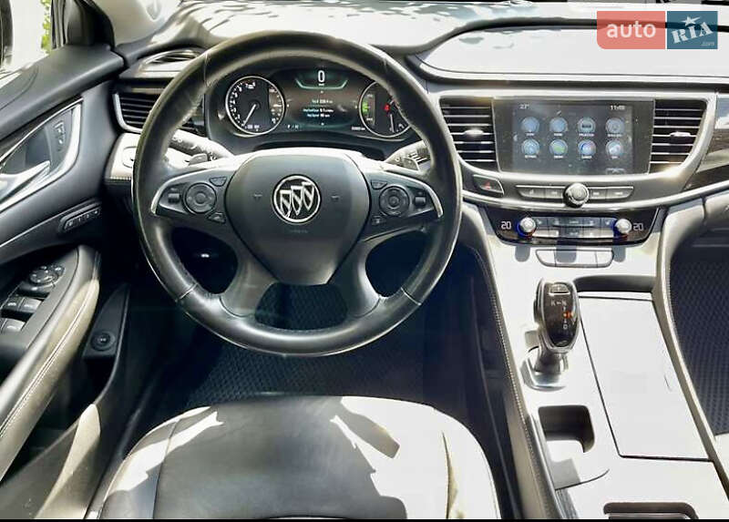 Седан Buick LaCrosse 2018 в Киеве