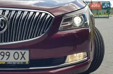 Седан Buick LaCrosse 2015 в Городку