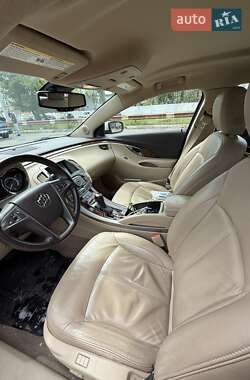 Седан Buick LaCrosse 2012 в 