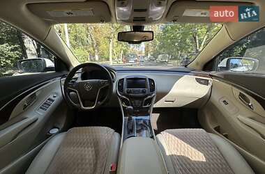 Седан Buick LaCrosse 2014 в 