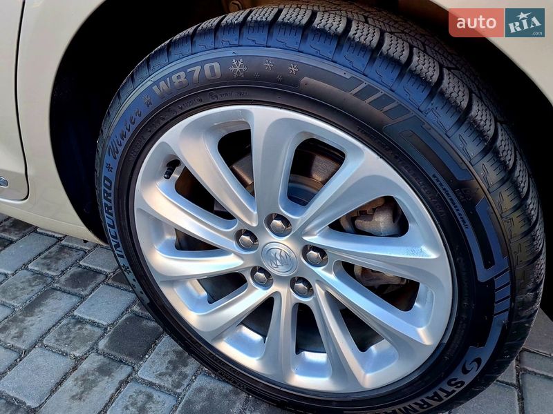 Седан Buick LaCrosse 2015 в Одессе