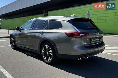 Седан Buick Regal TourX 2018 в 