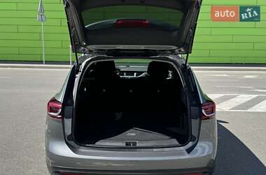 Седан Buick Regal TourX 2018 в 