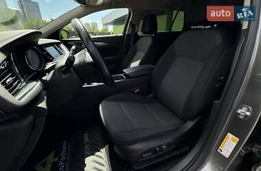 Седан Buick Regal TourX 2018 в 