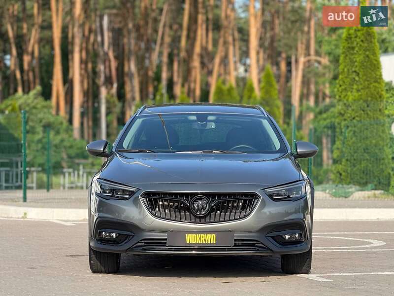 Универсал Buick Regal TourX 2018 в Киеве