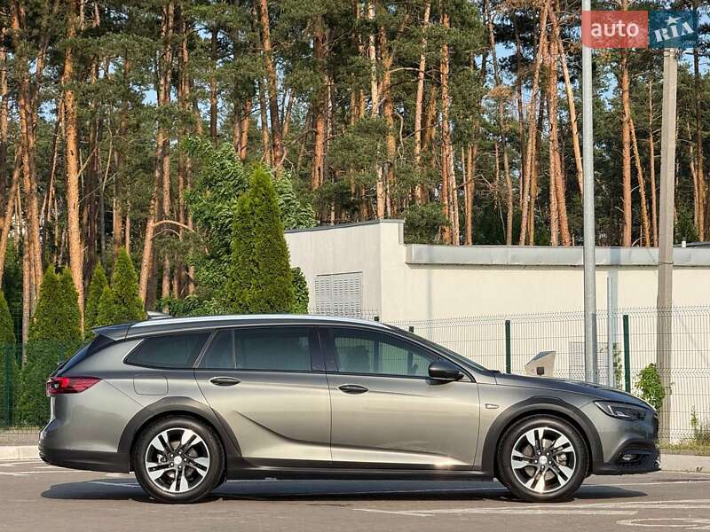 Универсал Buick Regal TourX 2018 в Киеве