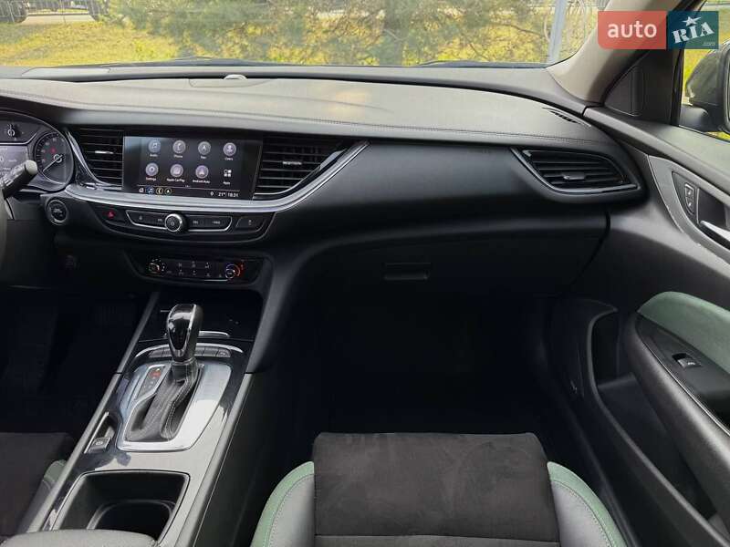 Универсал Buick Regal TourX 2018 в Киеве