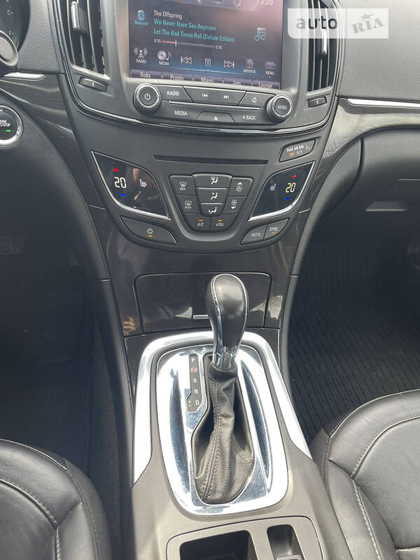 Седан Buick Regal 2016 в Киеве