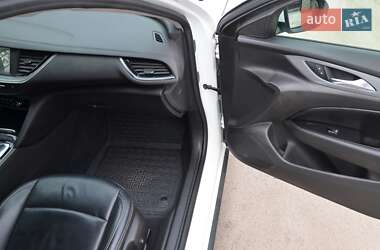 Седан Buick Regal 2018 в Киеве фото 19 Седан Buick Regal 2018 в Киеве