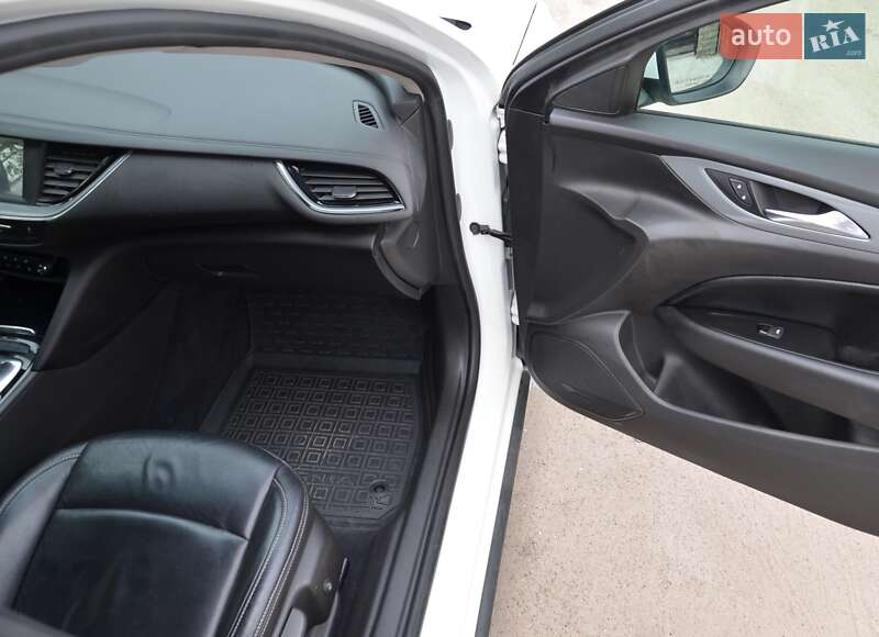 Седан Buick Regal 2018 в Киеве