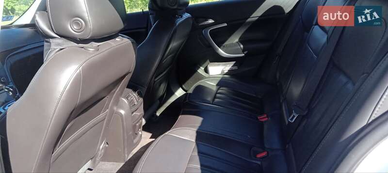 Седан Buick Regal 2013 в Ромнах фото 13 Седан Buick Regal 2013 в Ромнах