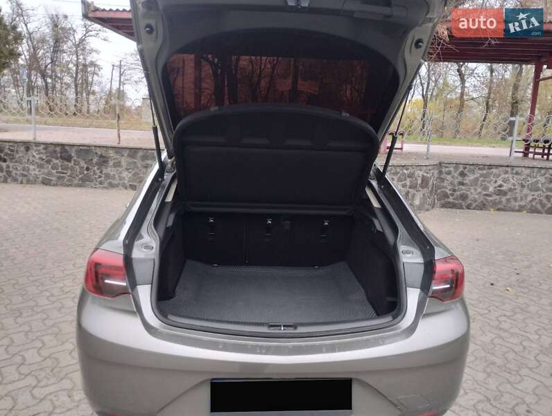 Седан Buick Regal 2018 в Черкассах