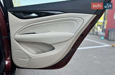 Седан Buick Regal 2018 в 