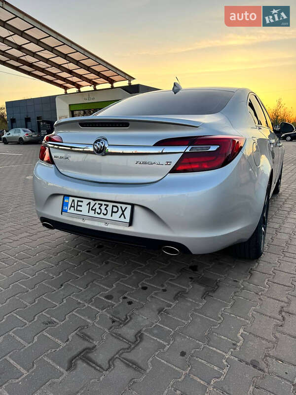 Седан Buick Regal 2016 в Кривом Роге