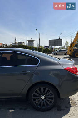 Седан Buick Regal 2011 в 