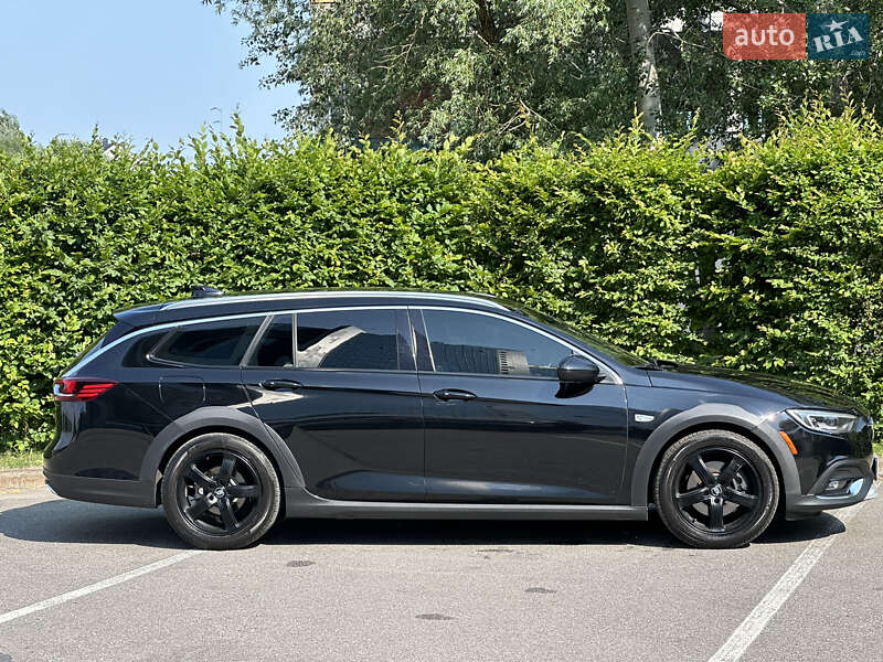 Седан Buick Regal 2018 в Киеве