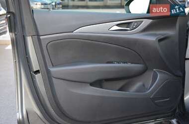 Универсал Buick Regal 2018 в 