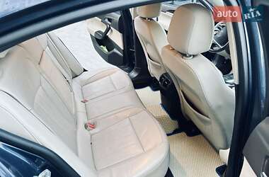 Седан Buick Regal 2010 в 