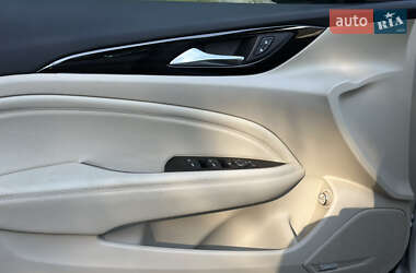 Седан Buick Regal 2018 в Киеве