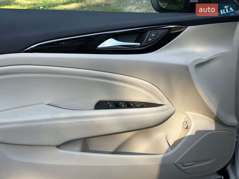 Седан Buick Regal 2018 в Киеве