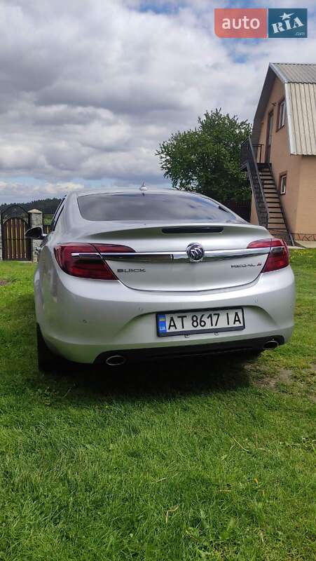 Седан Buick Regal 2013 в Рава-Русской