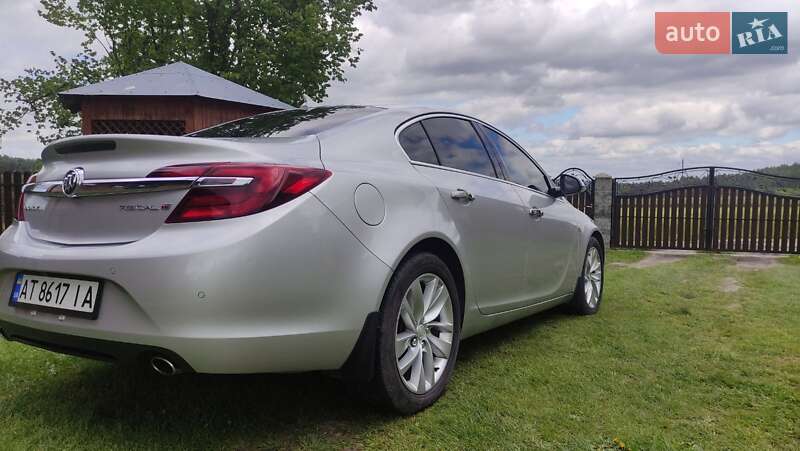 Седан Buick Regal 2013 в Рава-Русской