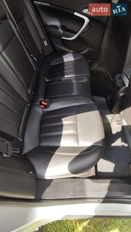 Седан Buick Regal 2013 в Рава-Русской