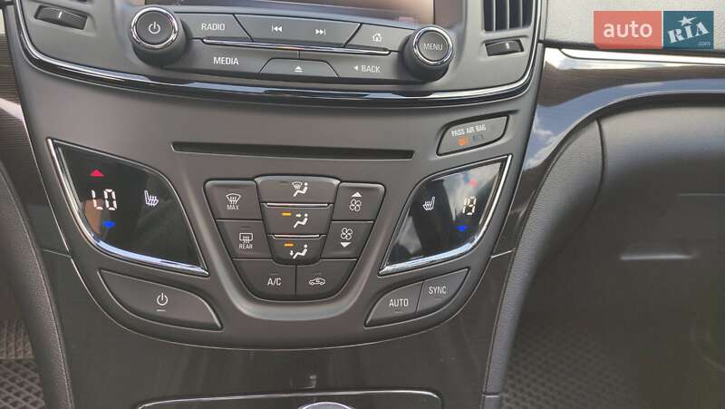 Седан Buick Regal 2013 в Рава-Русской