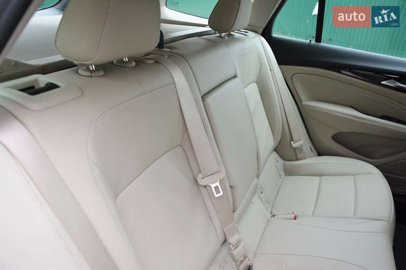 Седан Buick Regal 2018 в Киеве