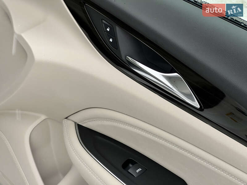 Седан Buick Regal 2018 в Києві