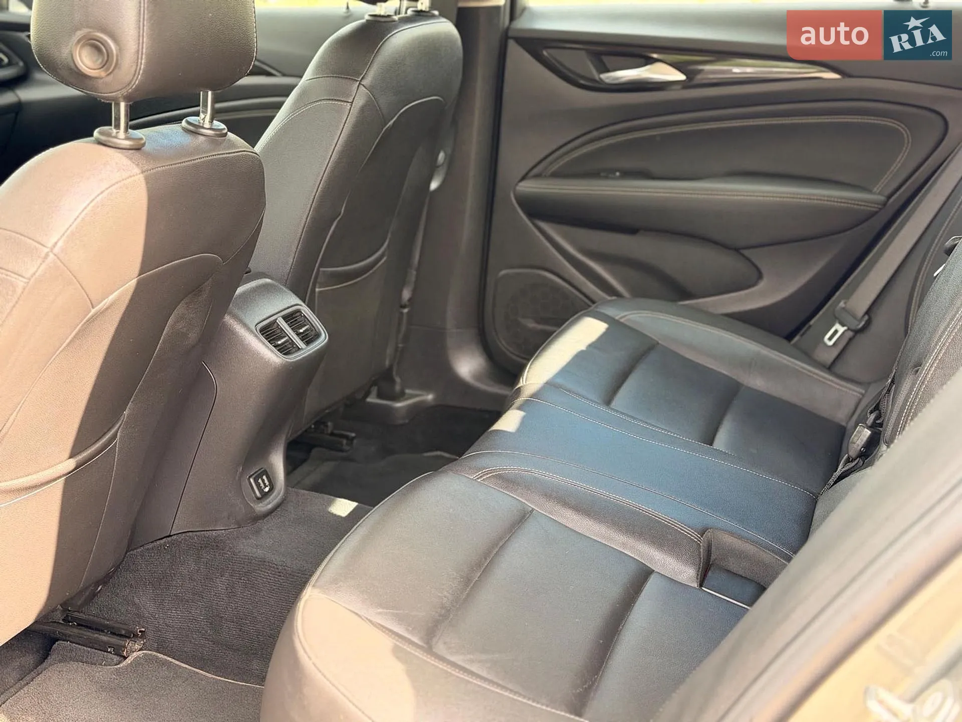 2018 Buick Regal - мініатюра 19