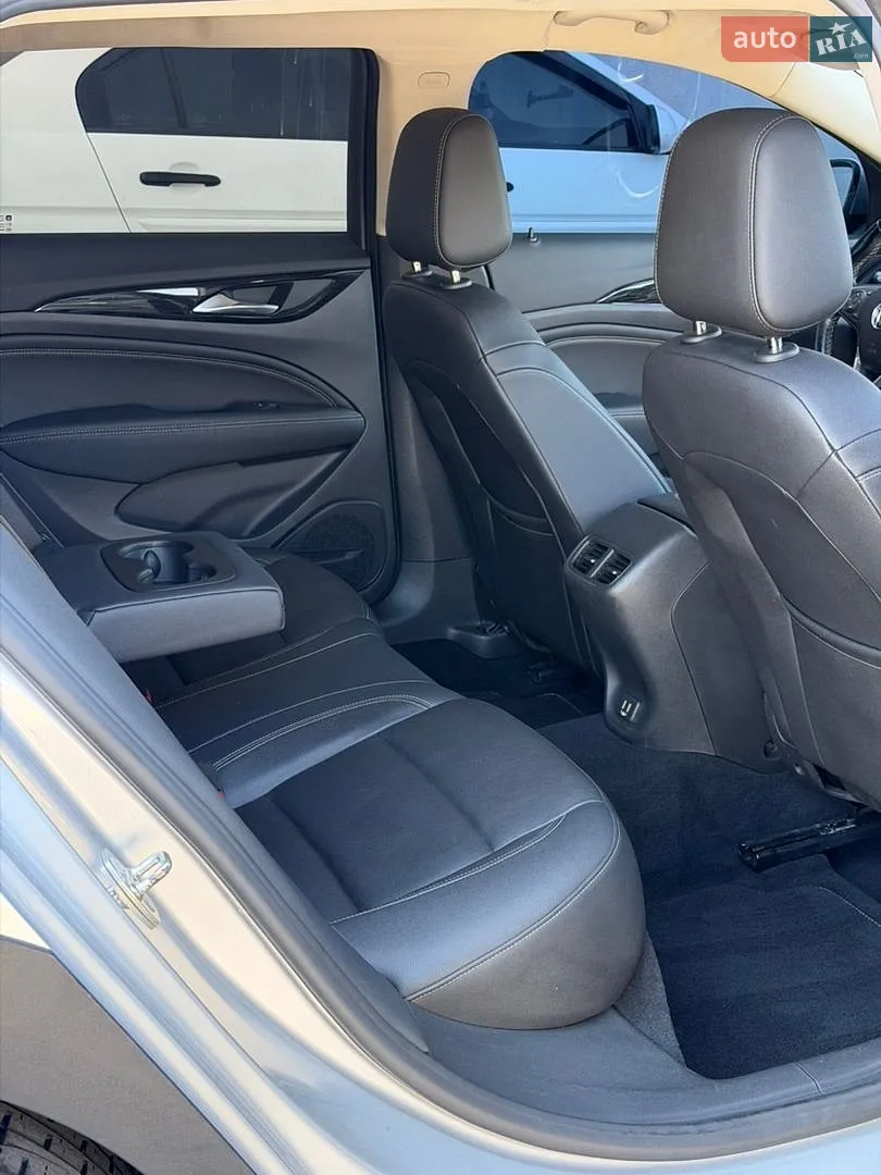 2018 Buick Regal - мініатюра 27