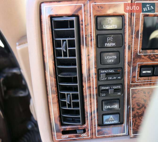 Купе Buick Riviera 1989 в Києві