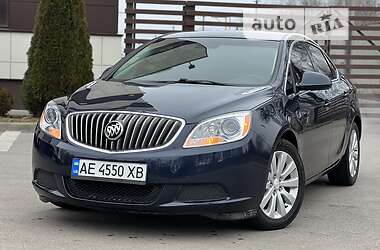 Седан Buick Verano 2015 в Днепре